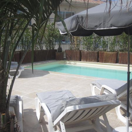 Brit Hotel Confort Le Revest Sainte-Maxime Ngoại thất bức ảnh