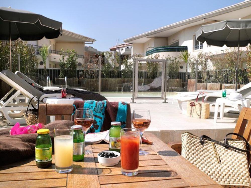 Brit Hotel Confort Le Revest Sainte-Maxime Ngoại thất bức ảnh