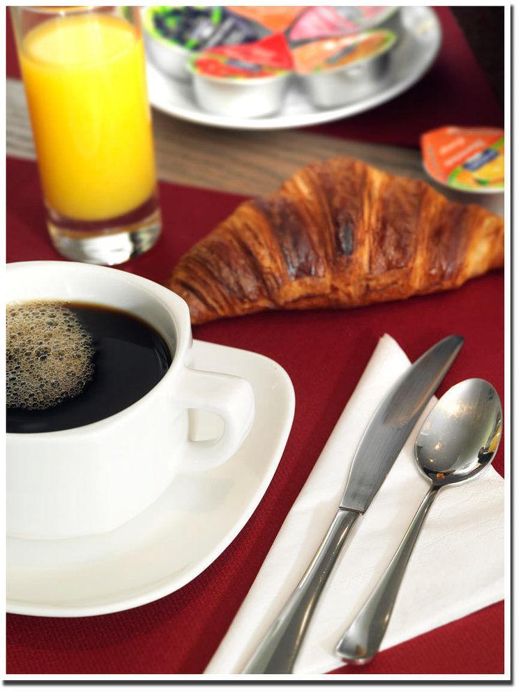 Brit Hotel Confort Le Revest Sainte-Maxime Ngoại thất bức ảnh